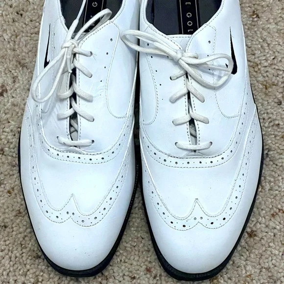 LNWOB NIKE CLEAT GOLF SHOES WHITE MEN 9M - Picture 1 of 10
